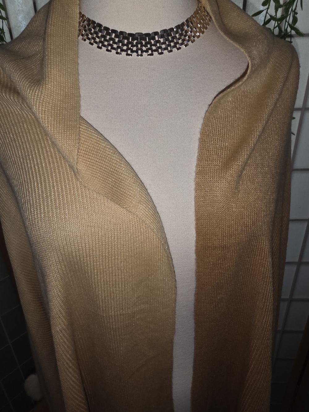 Women’s Tan Heeled Boots And Shawl